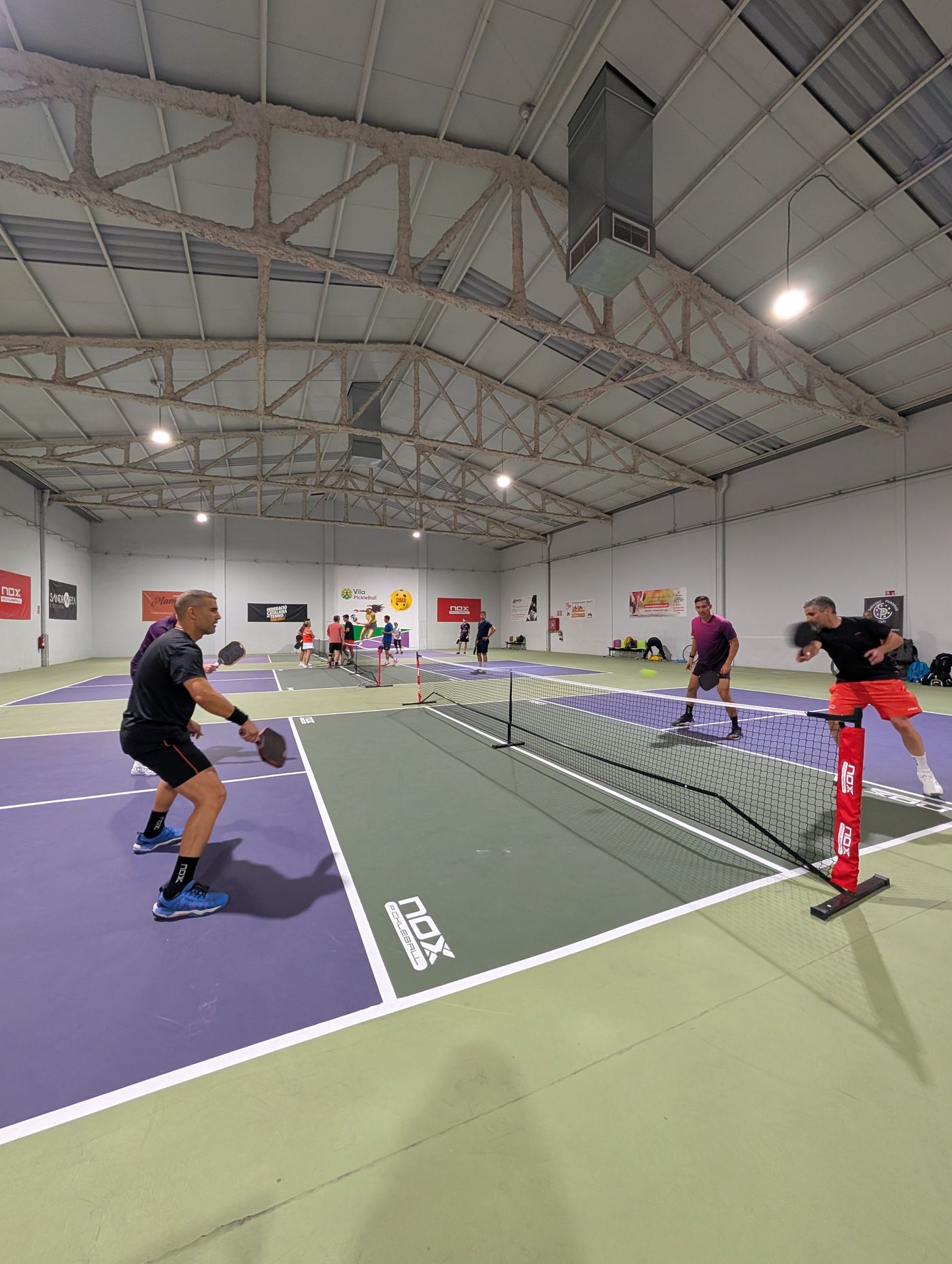 ¡Día de Estrellas en Sabadell! La élite internacional del Pickleball deslumbró en Vila