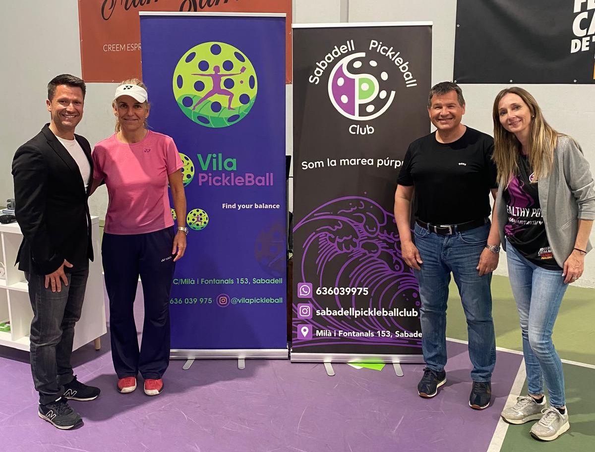El primer punto de Arantxa en el pickleball fue en Vila Pickleball con la camiseta del Sabadell Pickleball Club