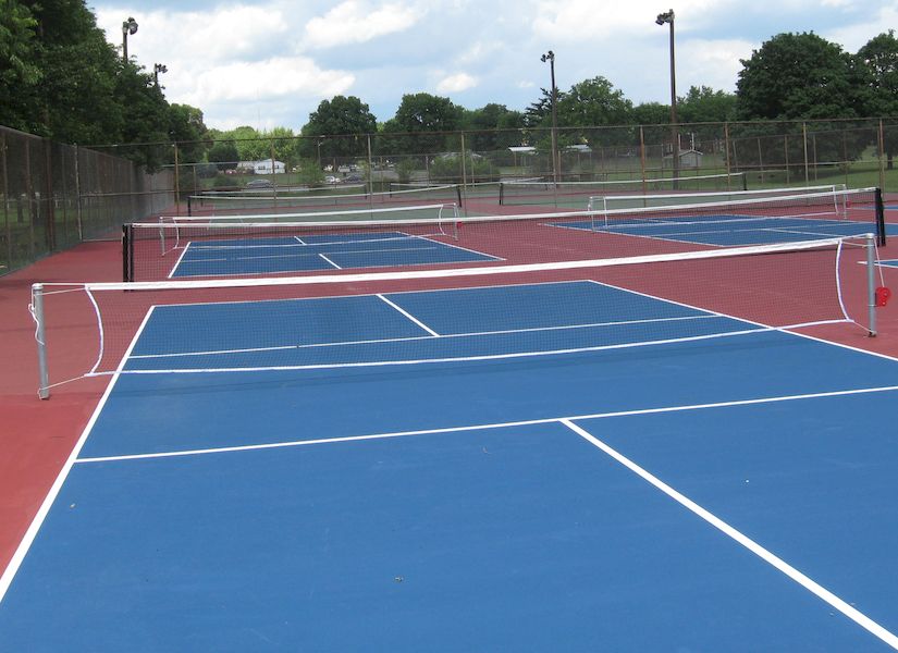 red pista de pickleball